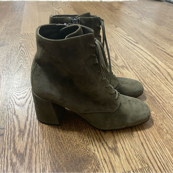Vince Halle Suede Lace Up Bootie - Size 38 / 8 US - Picture 2 of 6